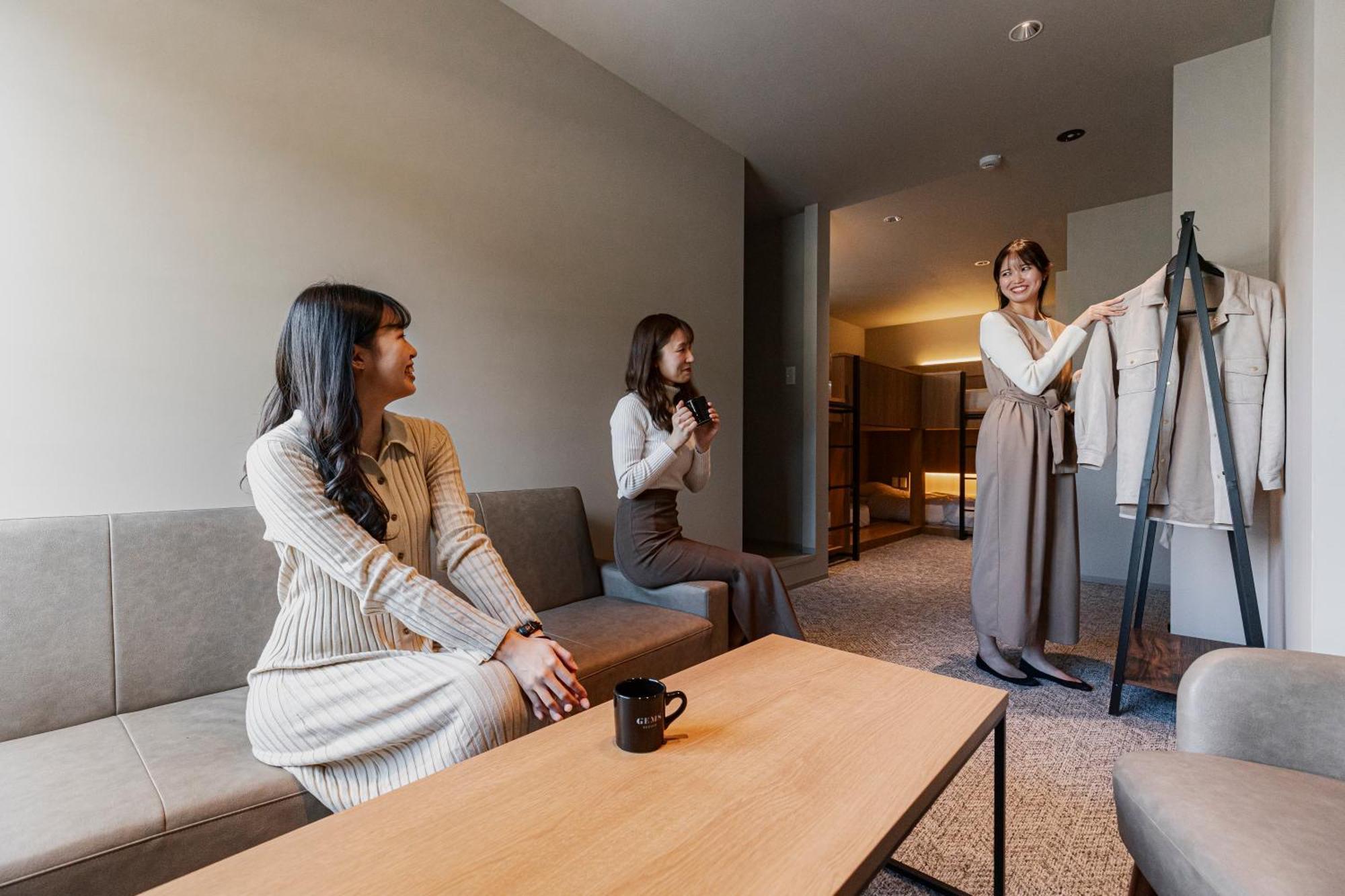 Gems Yufuin Hotel And Spa Cafe Bar Rom bilde